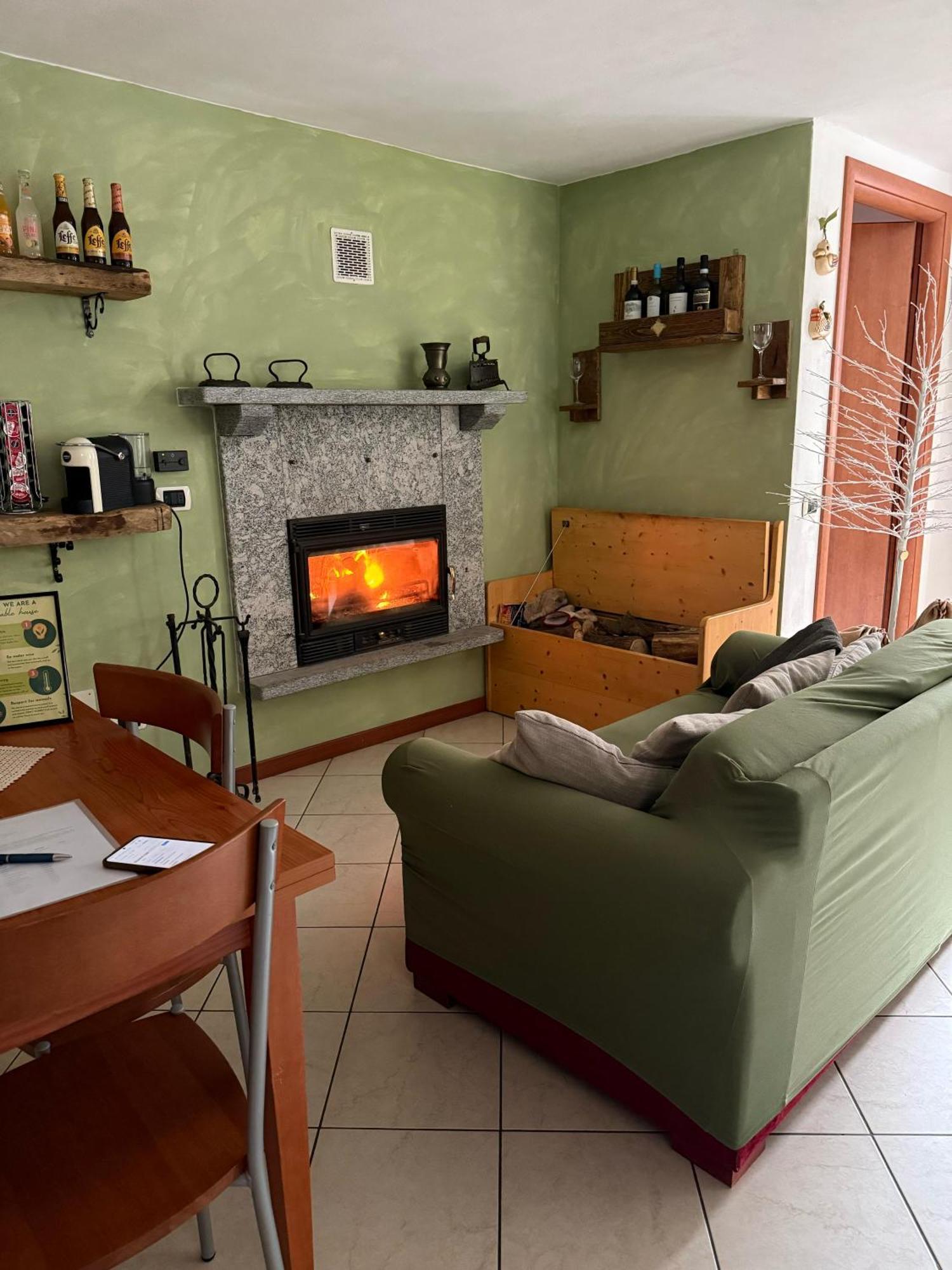 Alpaca'S House: Green, Animals & Lake View Bellano Exterior photo